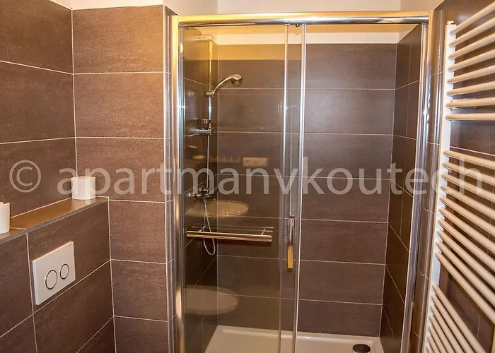 V Koutech Lägenhet *